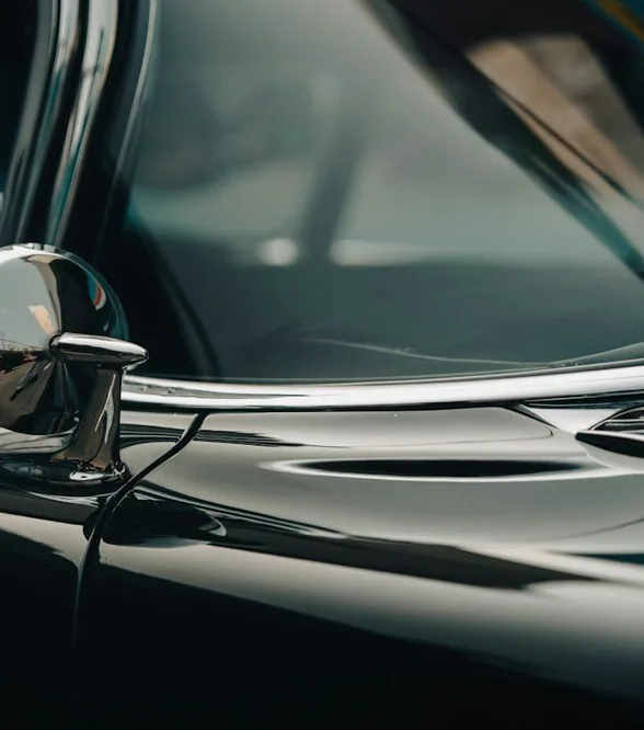 chrome delete — blacked-out trim